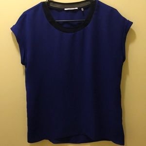 T TAHARI BLUE BLACK MESH SHIRT Sz. Small